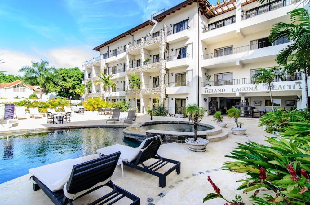 Playa Laguna Vacation Condos Сосуа Экстерьер фото